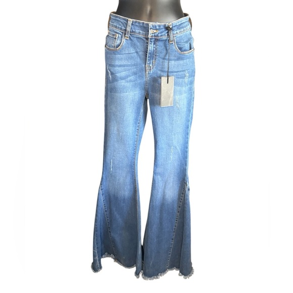 Lucky & Blessed NWT women’s Dark wash High rise FLARE DENIM JEANS size 2 - Picture 1 of 8